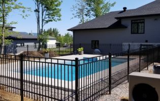 Clôture Avantage et Lévisienne, clôtures à Québec Clôture de piscine