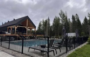 Clôture Avantage et Lévisienne, clôtures à Québec Contemporain piscine