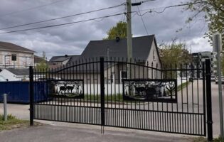 Clôture Avantage et Lévisienne, clôtures à Québec Porte double arrondi