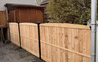 Clôture Avantage et Lévisienne, clôtures à Québec Cèdre blanc embouveté verticale arrondie