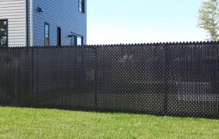 Clôture Avantage et Lévisienne, clôtures à Québec Frost 5' noir avec lattes