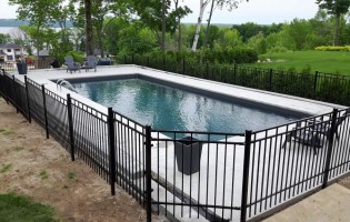 Clôture Avantage et Lévisienne, clôtures à Québec Clôture de piscine creusée
