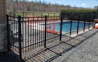 Clôture Avantage et Lévisienne, clôtures à Québec clôture de piscine